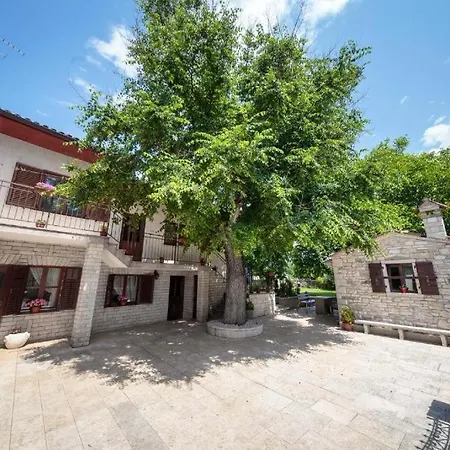 Guest house Mirjana